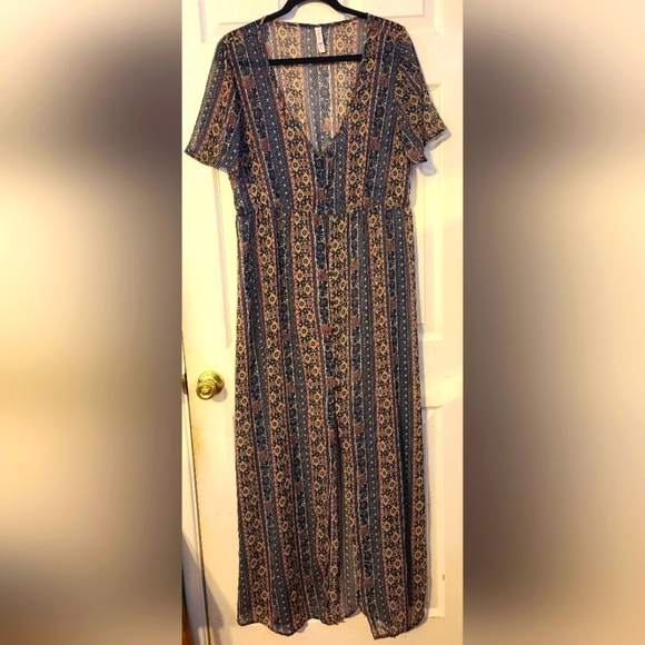 Xhilaration Blue Cream Sundress/Maxi dress with Flutter Sleeves - Picture 1 of 11